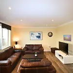 Chertsey Spectacular Two Bedroom Rooftop Apartment