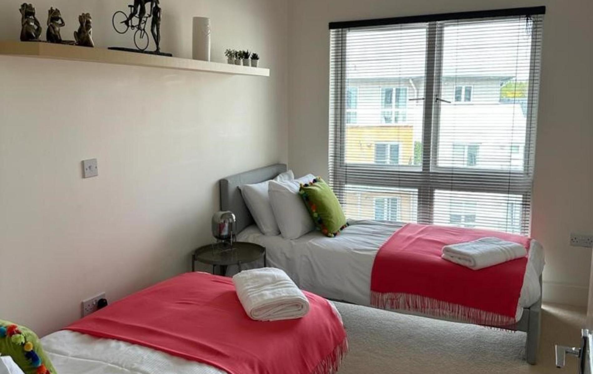 Spectacular Two Bedroom Rooftop Chertsey